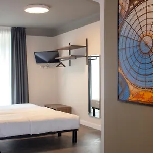 Otel 22 Marzo, Milano