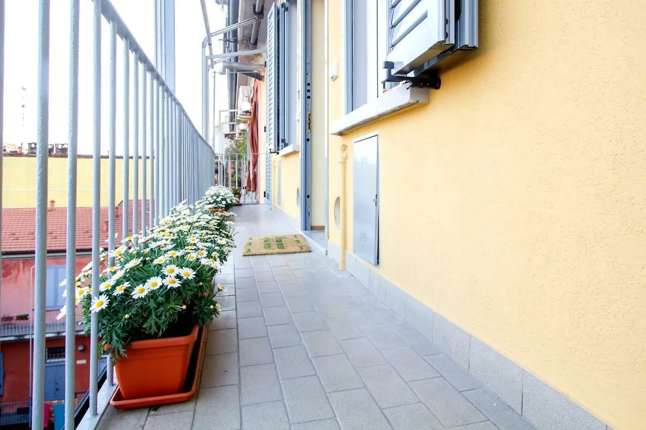 Oda ve Kahvaltı B&B Antico Cortile Milano