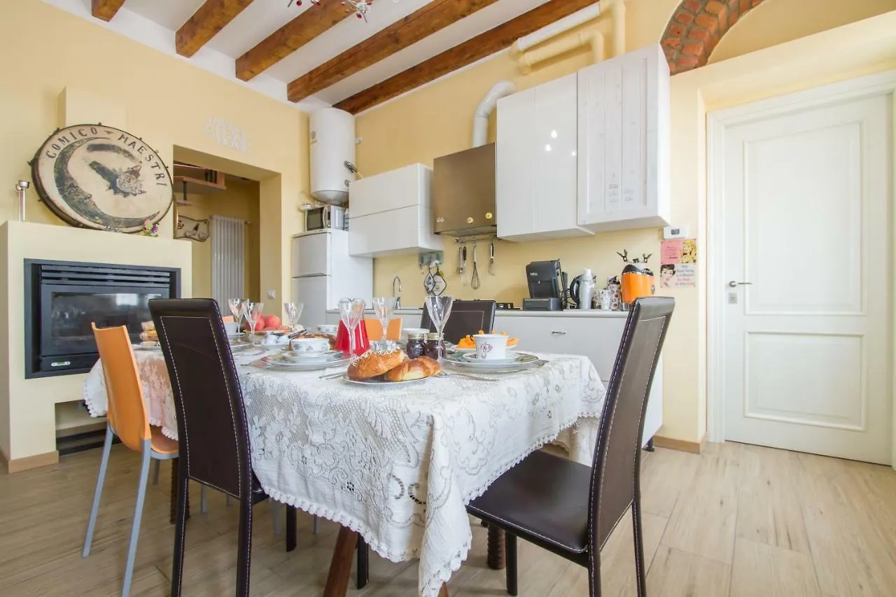 B&B Antico Cortile Milano Oda ve Kahvaltı